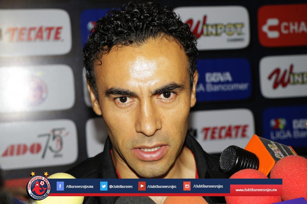 ClubTiburones's tweet photo. Vamos a dejar el alma en la cancha: @leolopezg2 #SiempreTiburón #ElTibuEsDeLiguilla
NOTA:http://t.co/H3P0G1PGNc http://t.co/FbnFV58a0x