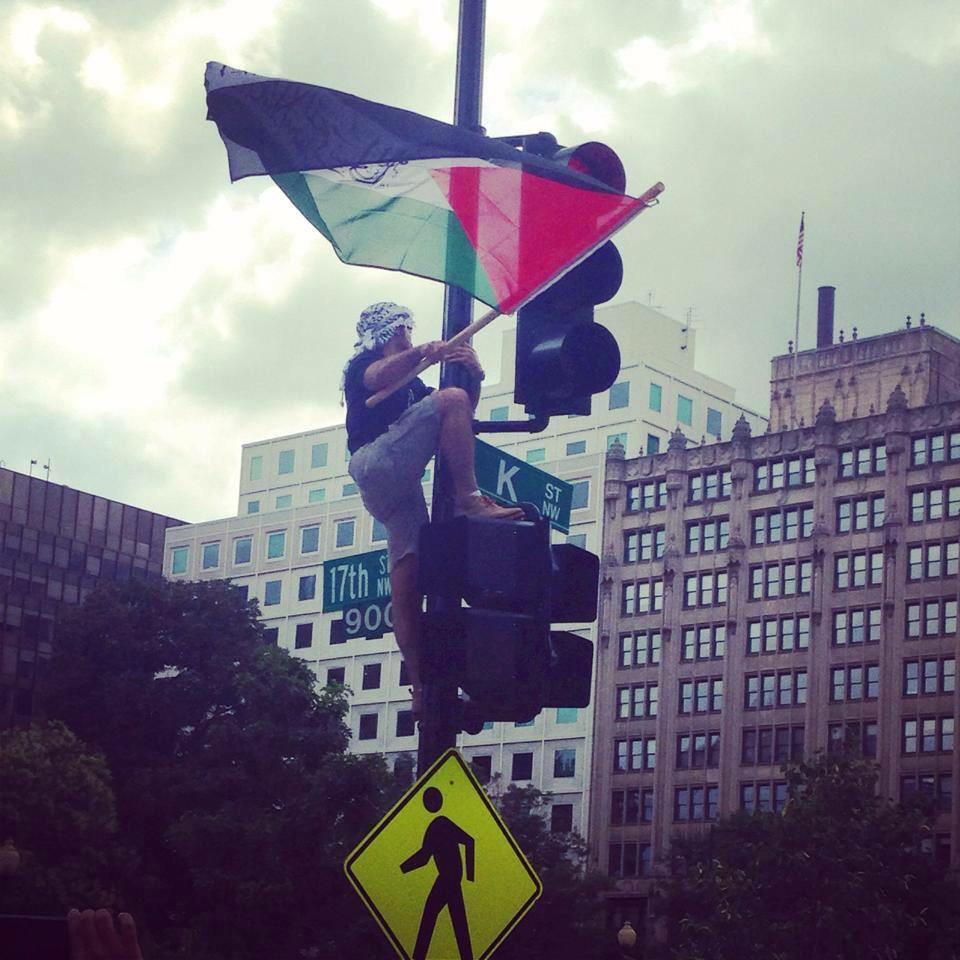answercoalition's tweet photo. #FreePalestine From the demonstrator in DC, August 2014. #NakbaDay http://t.co/HaFrtNUoRQ