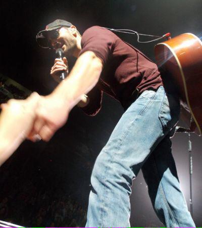 KZKX969's tweet photo. Want to be THIS Close to @ericchurch @PinnacleArena?? Make sure you #FF &amp; RT to your friends...Details SOON http://t.co/NrSSYLXA3P