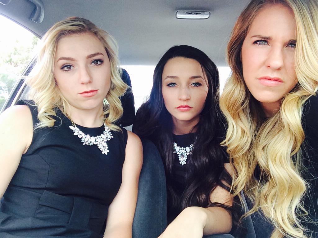 _BreanneTurpin's tweet photo. WE LOVE WEDDINGS http://t.co/eoZvVqPI6f