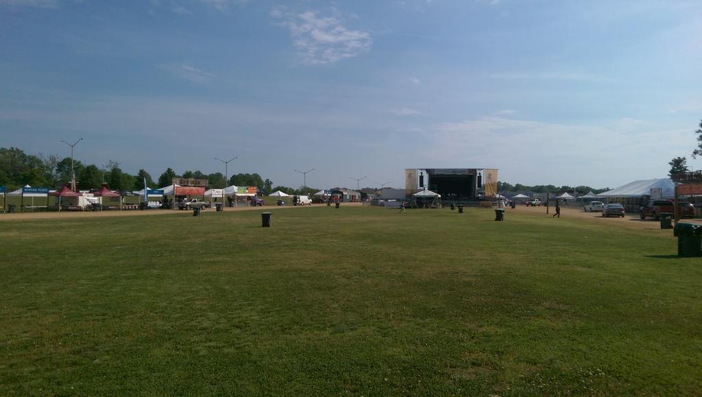 reachtapp's tweet photo. Who is ready for Dwight Yoakam at Celebrate Virginia Live in #FXBG? Setting up with @Thunder1045. http://t.co/VYwQAcV7t8