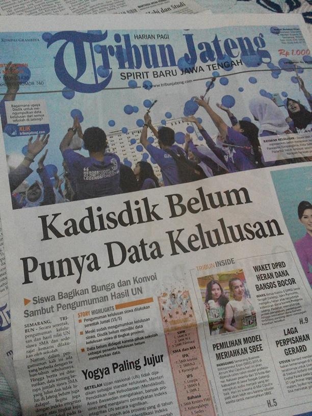 Perayaan kelulusan SMA 3 Semarang hari ini (16/5) di Tribun Jateng cc: @whatsupsmaga <a href="/tribunjateng/">tribunjateng.com</a>