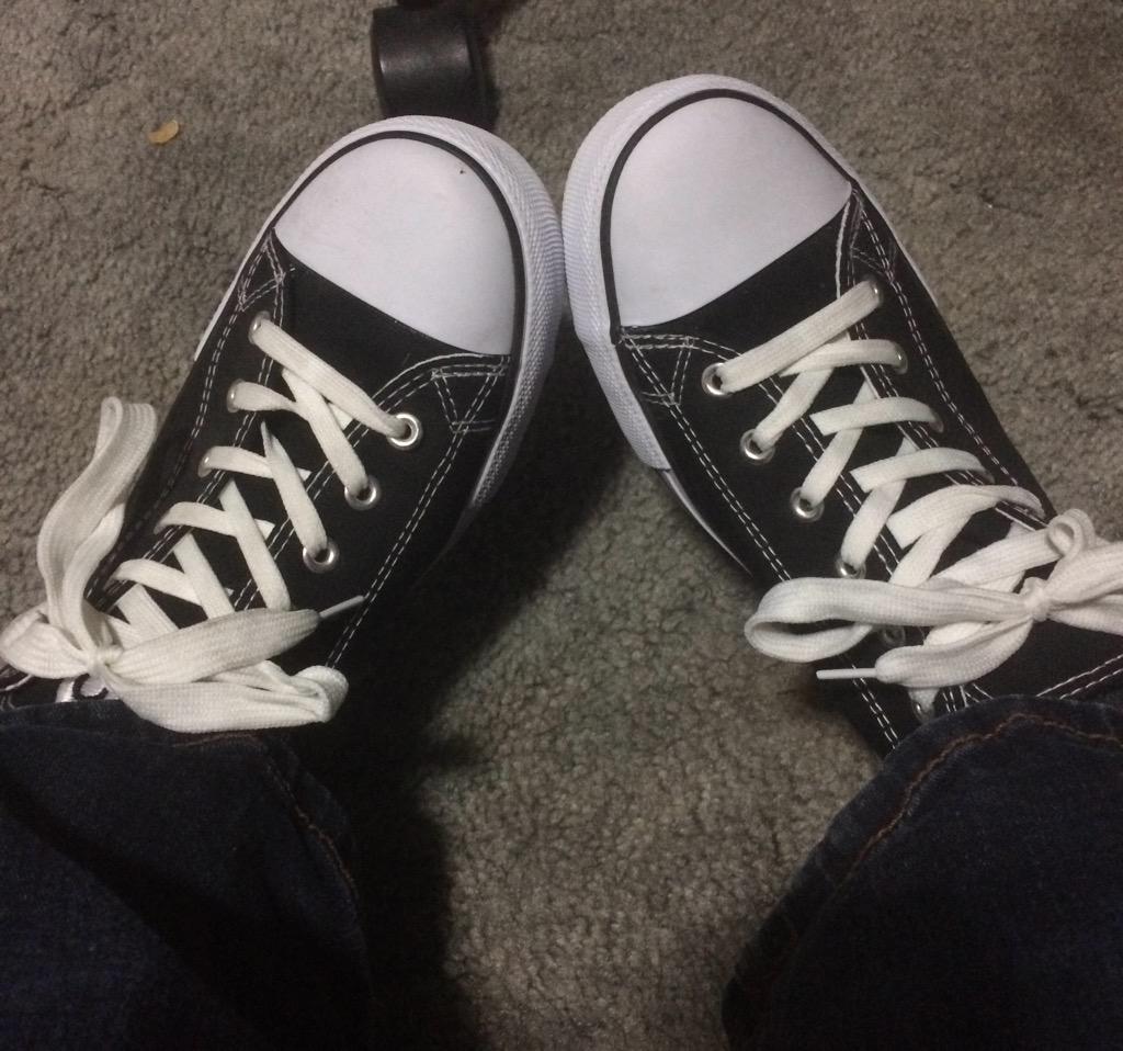 ASuggestionBox's tweet photo. Look guys! I found bowling shoes! #converse #actuallynotconverse http://t.co/bl4MtvmjYj