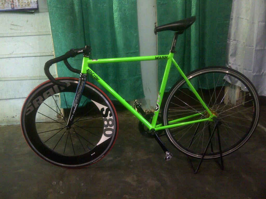 Gilang Azhari tweet media