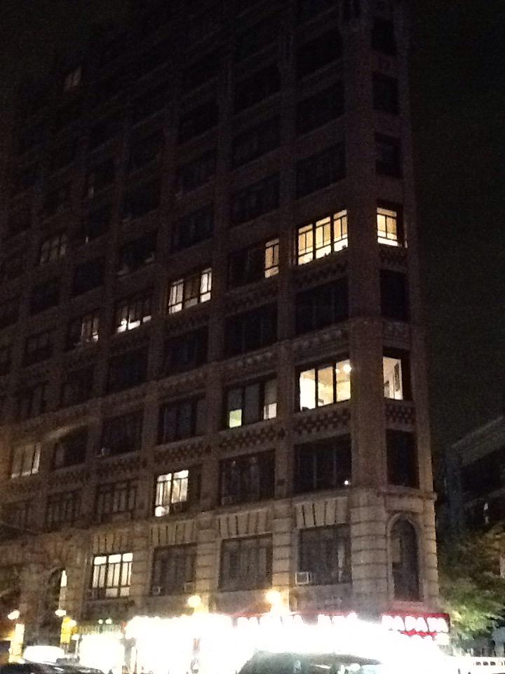 NewMutant's tweet photo. @MiskerTheCat Your kind are up in the windows, collecting humans in their habitats. http://t.co/N1teT3FEbr