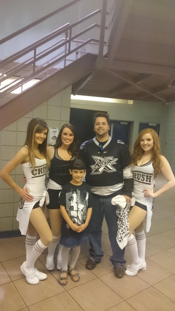 DustinDiesel's tweet image. #rushtothecup