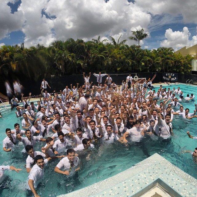 ale_diaz_18's tweet photo. Thanks For The Memories http://t.co/5VnTWoF7kP