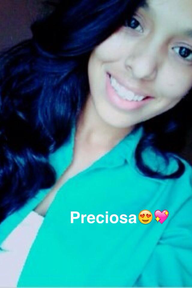 daniel_t2001's tweet photo. i LOVE this girl😍❤️! @DanoCubas http://t.co/NdlXc16FYv