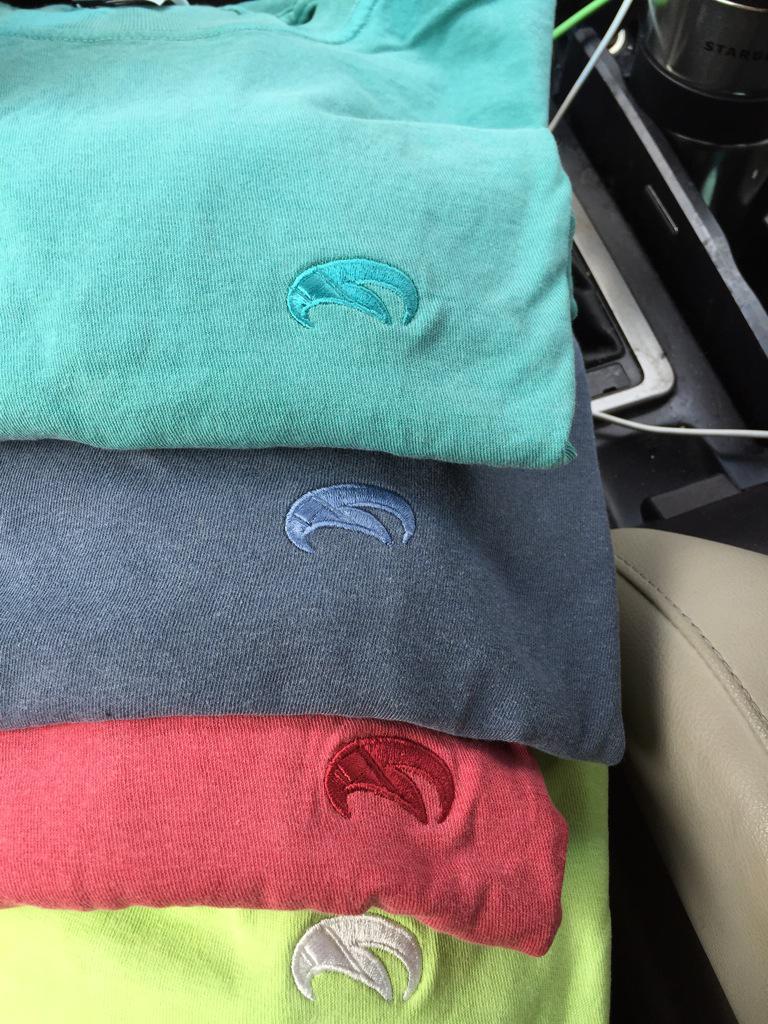tommydewitt1's tweet photo. Got a sneak peak at some new @ClawandBall shirts! Give em a follow and orders yours today! http://t.co/5MzZgOAMOm