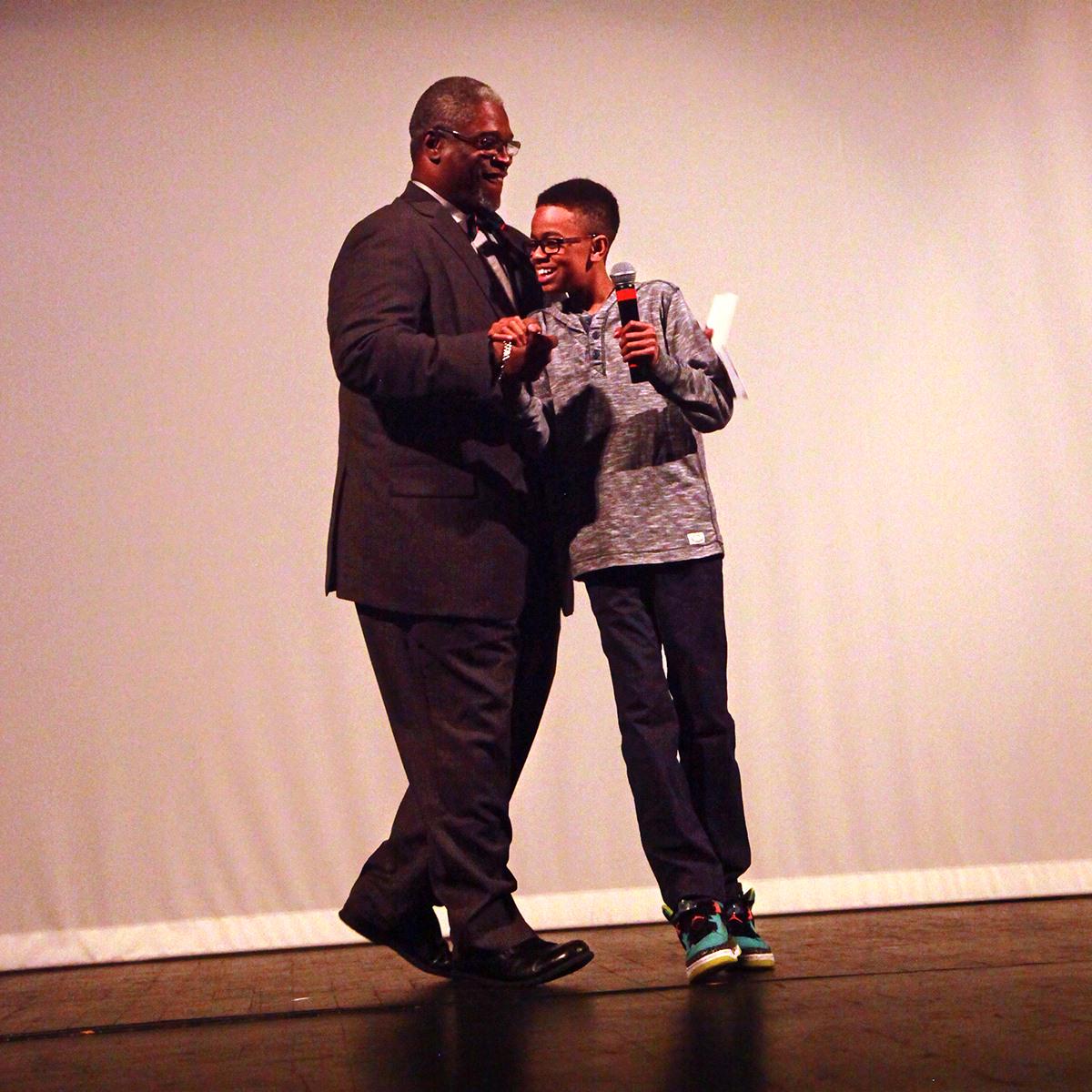 aGR8collab's tweet photo. Thanks to @MayorSlyJames &amp; Payton Earl for adding some magic to A Planetary Evening this past Saturday! What a night. http://t.co/9ZgFSBrYG1