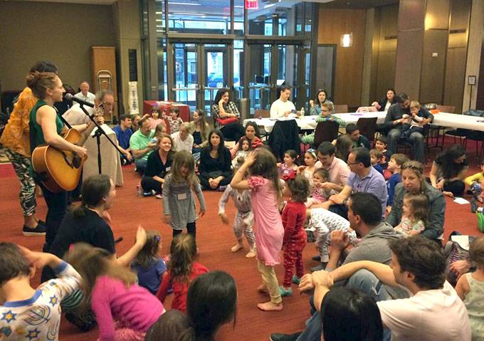 We say #HappyFriday and #ShabbatShalom this week with a photo from <a href="/CenSynNYC/">Central Synagogue</a> and @ShiraandFriends.