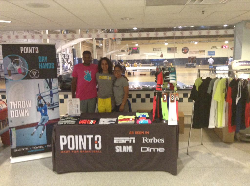 POINT3GEAR's tweet photo. We are LIVE from @islandgarden. Come by our table and say hello! #MadeForBasketball #Point3Basketball http://t.co/MR81c2Drf5