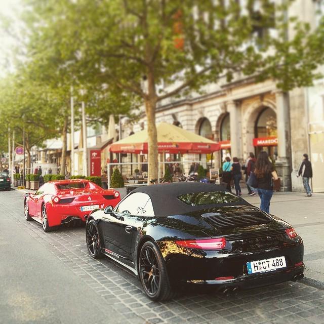 OnlyFerrariPics's tweet image. Convertible weather 
#porsche #991GTS #GTS #CarreraGTS #Carrera #911 #991 #Hannover #Ferrari #458Italia  #458 #458S…