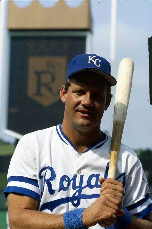 Happy Birthday to icon and Baseball legend George Brett (              
