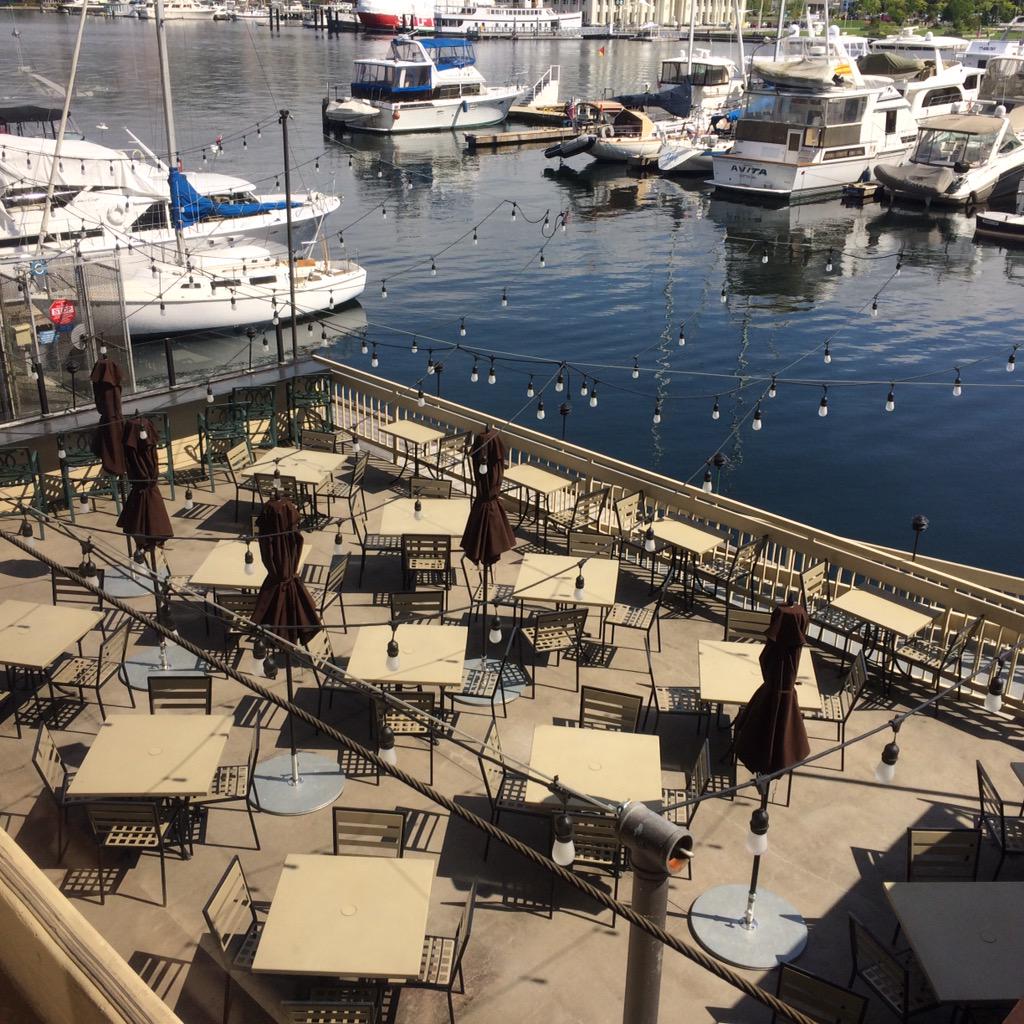 McMisterJ's tweet photo. The new patio at McCormick and Schmick's Lake Union opens on Friday, May 29th! Free Moorage. @SLUChamber #SummerinSLU http://t.co/RmRW24AaEM