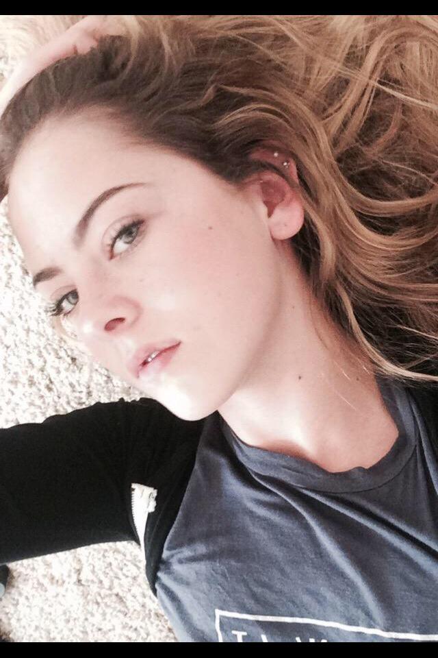 EagleHottest's tweet photo. Happy Birthday gorgeous!!!!😍😘🔥 http://t.co/gH6dI6ZuPA