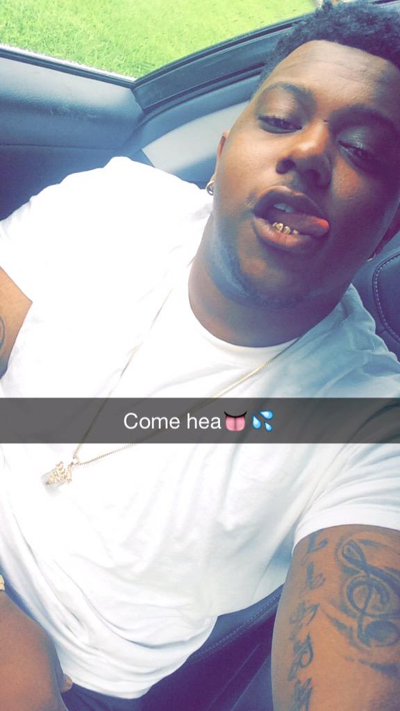 _iOwnMusiq's tweet photo. Follow My SC : FreshAssFerlan http://t.co/NyIgoDu6v6