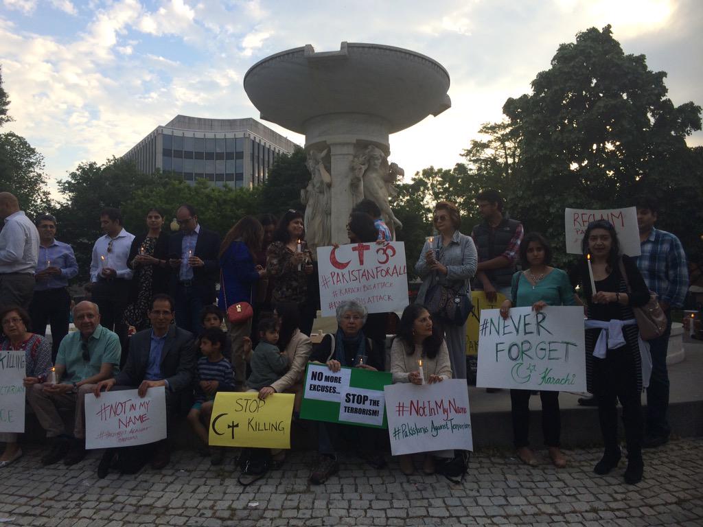 advopak's tweet photo. Pakistanis in DC to show solidarity with victims of #KarachiBusAttack #IsmailiBusAttack #PakistanisAgainstTerrorism http://t.co/0BgCUFRsyE