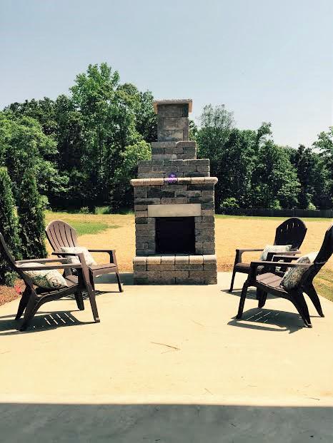 An indoor and outdoor #fireplace make for one cozy #home in McCalla, AL: ow.ly/MZSgn  <a href="/BhamParadeHome/">Bham Parade of Homes</a>