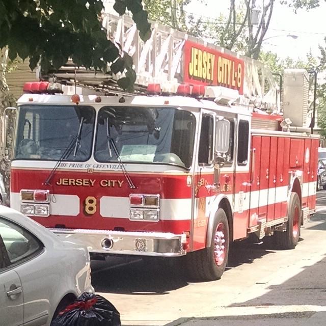 AFireStation's tweet image. Found this cool photo, not mine One of my favoriteeeee things....
#fdjc #firetruck #ladder8