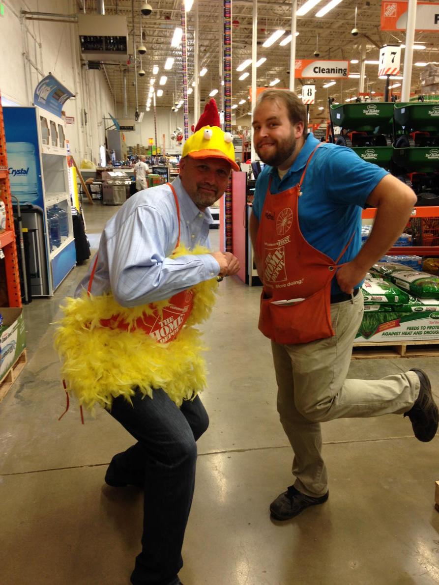 HDRobyn's tweet photo. Cpl of cool chickn dancrs celebrating success! 4627 SM TJ Harris &amp; MASM Michael Bisha @MattGilreathHD #rockinitat4627 http://t.co/3nrmAujok3