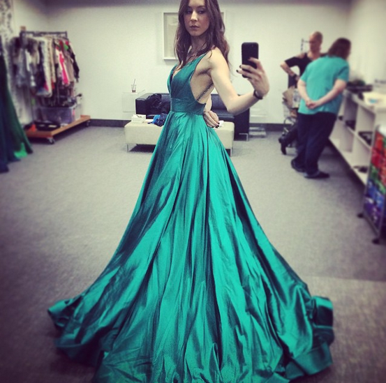 paoli_la's tweet image. This dress OMG!  #Amazing #MandiLine @SleepintheGardn #PLLProm maybe??