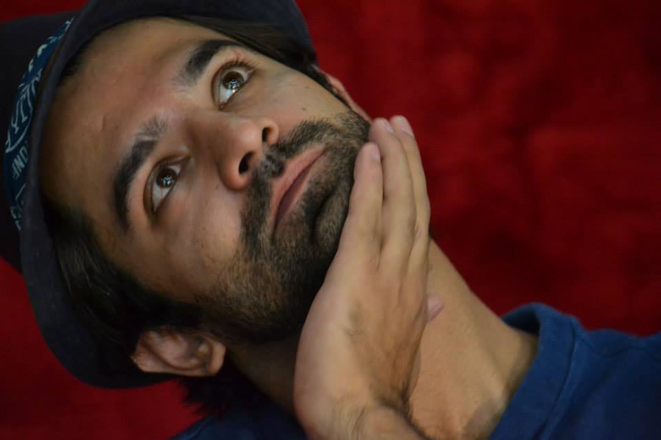 urs_kkgsr's tweet photo. 1 Year of hangout with @BarunSobtiSays
@MissMalini #MMFridays #BarunSobti http://t.co/okHN1xkWiB