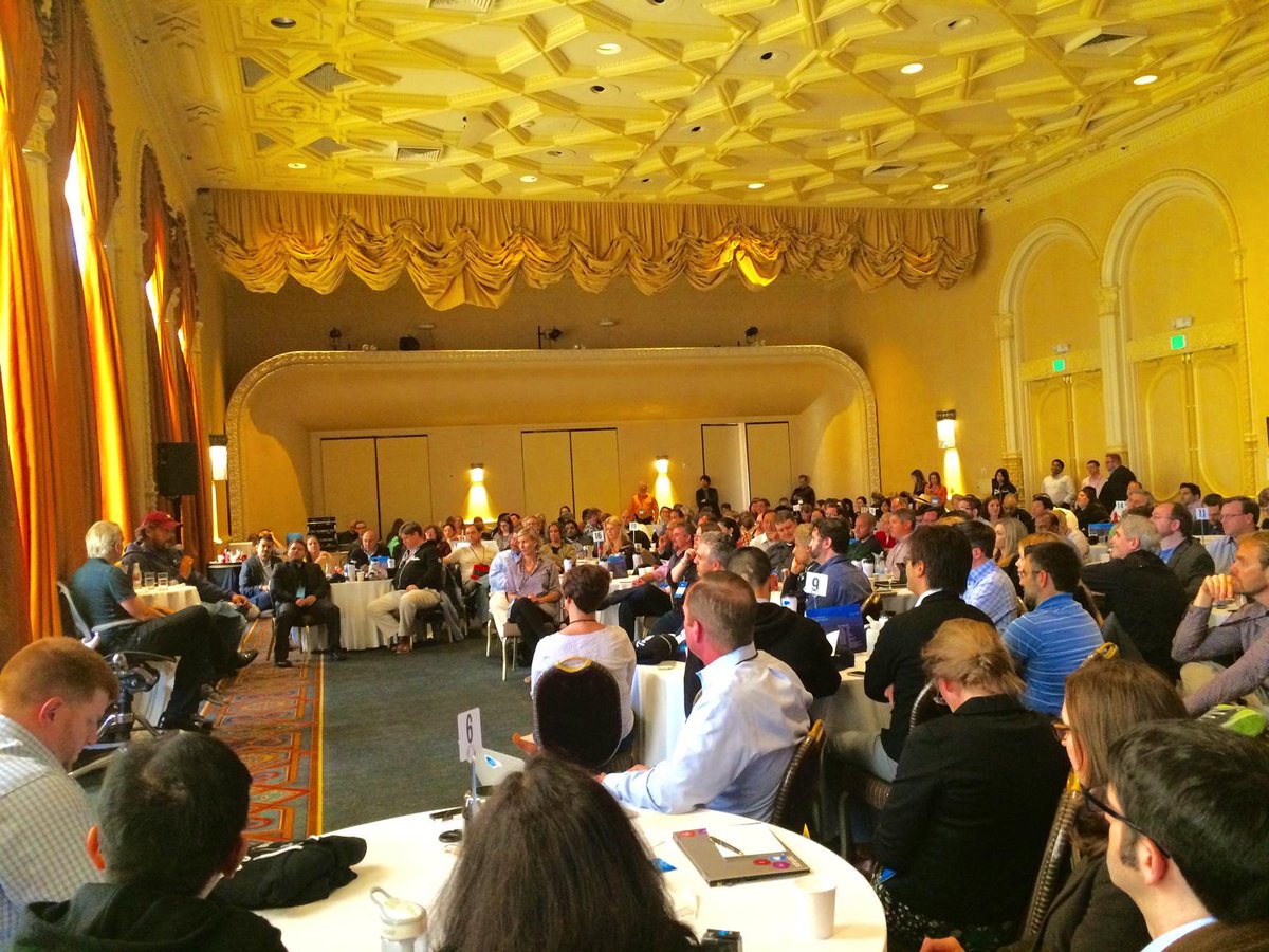 charlieisaacs's tweet image. u know u work 4 a customer-centric co when your top execs talk w/customers #MVPSummit2015 @benioff @parkerharris