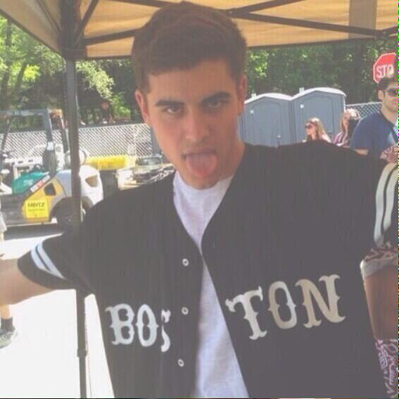 Hey. I'm Jack. Not new to rp just starting over. RT for me?