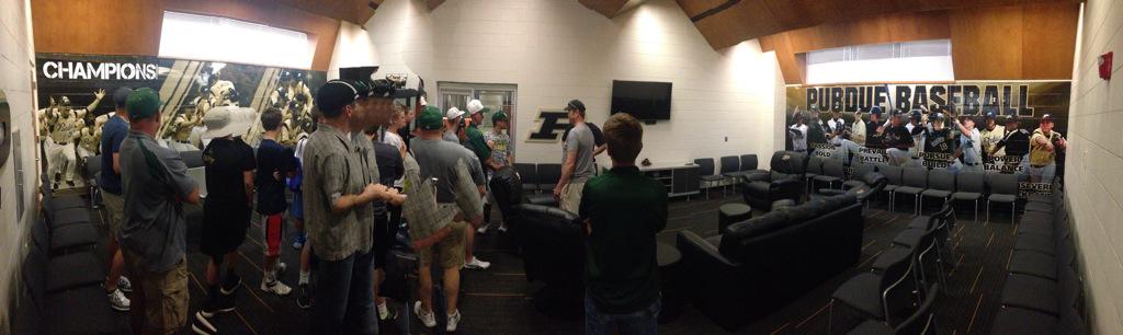 BlairJSchlicher's tweet photo. Zero baseball but as Cam Daff said "it wasn't a waste coach, I got to hang out with my teammates" well said #8thRocks http://t.co/LwSuZjW0QM