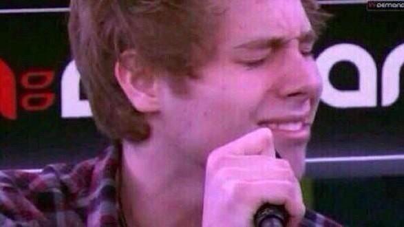 same__Luke's tweet photo. when Twitter is suspending a ton of saved accounts so your follower count dropped http://t.co/MTN9g1KoCr