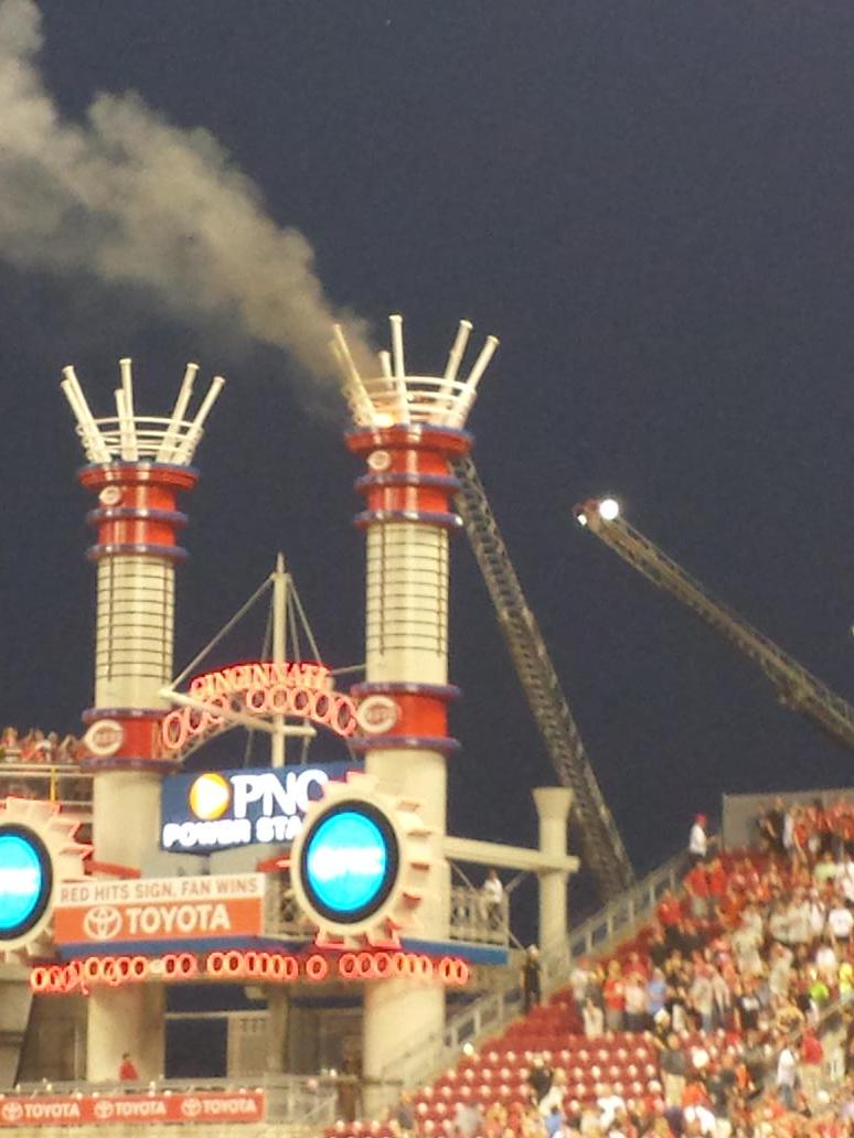 positano19572's tweet image. One of the stacks at GABP caught fire.  #reds #RedsProblems