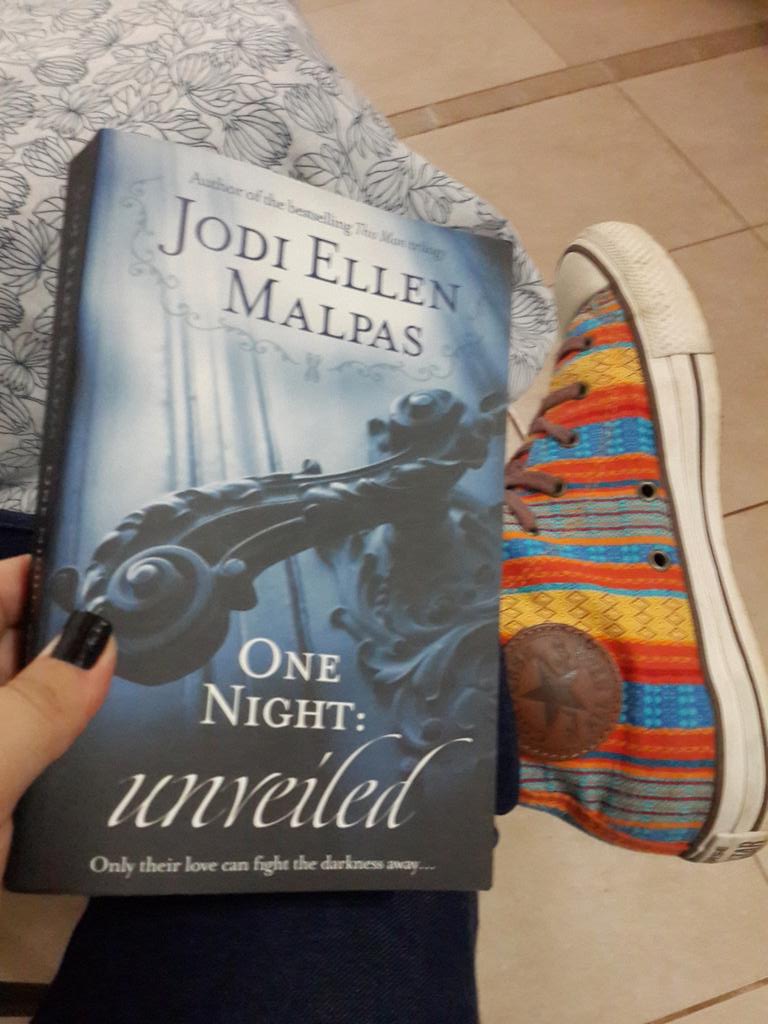 nansheep's tweet photo. For the epilogue of this masterpiece by @JodiEllenMalpas #OneNightUnveiled #ColourfulConverse #INeedMyThing http://t.co/mK4FY7ZQ2D