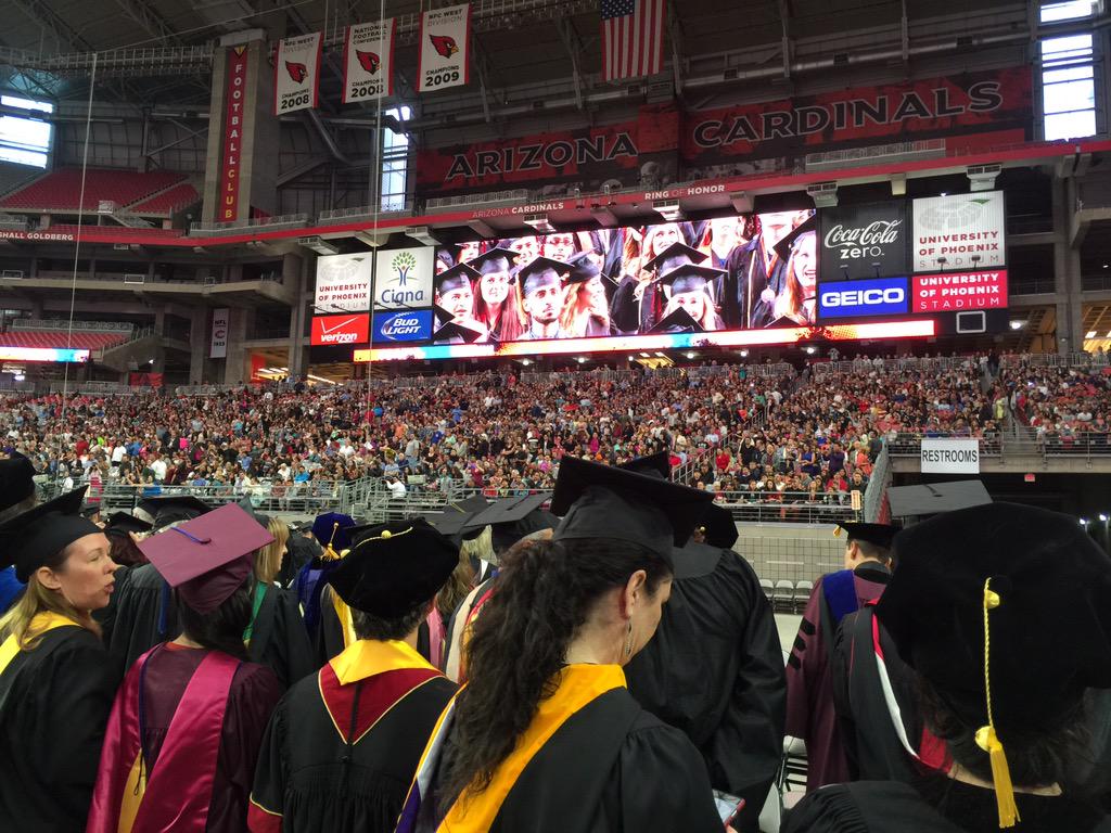 louisesoswim's tweet photo. #gccgrad http://t.co/M5YXTga3h5
