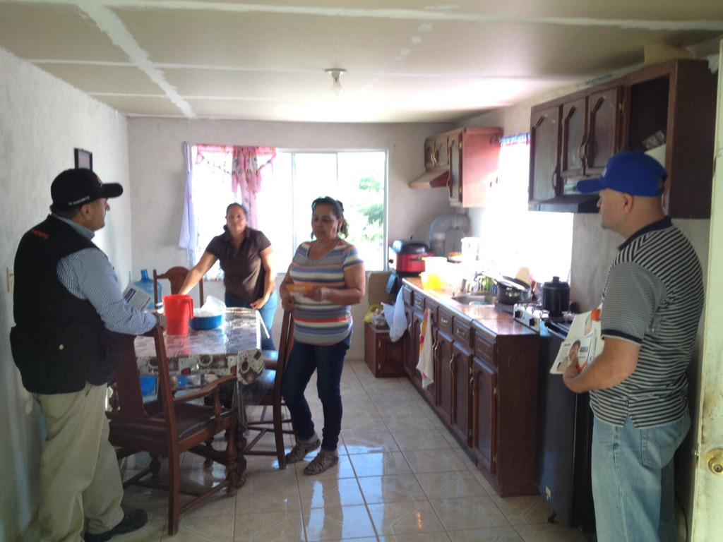 JavierDagnino's tweet photo. Recorrido Casaxcasa en Arizpe #ConElMaster #SiSeHace #Distriro06 @lizette_duarte @jesus851310 http://t.co/tPY6cVyTpN