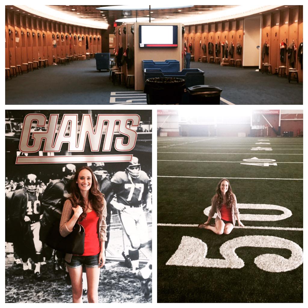 mayganmalone's tweet photo. Taking a tour of the new workplace #Giants #gmen #backinNY @Robert_Malone_ http://t.co/bjsESadzlR