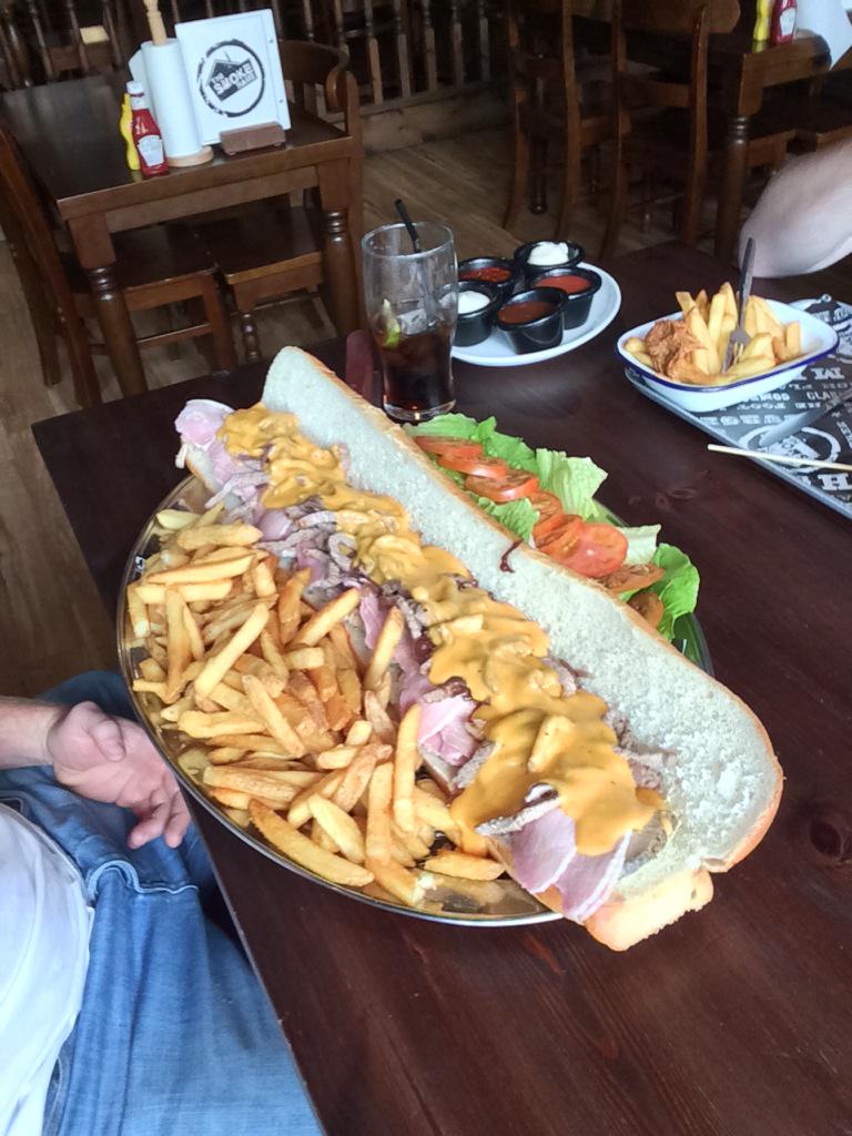 lewysjohn's tweet photo. #smokehaus #2ft #monstersub http://t.co/AjhvREAosv