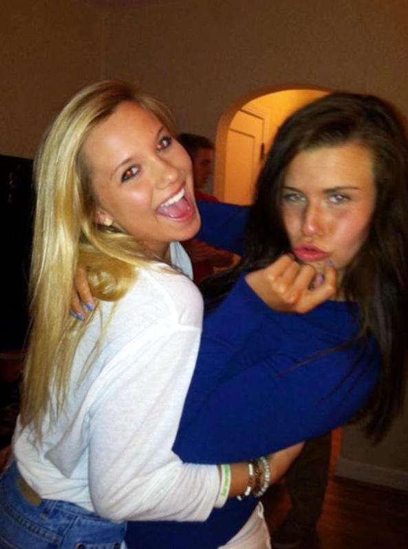 emmwhiting's tweet photo. Can't believe tomorrow is the big day!! ❤️👰 @annesalz http://t.co/w9sHiQ0bkn