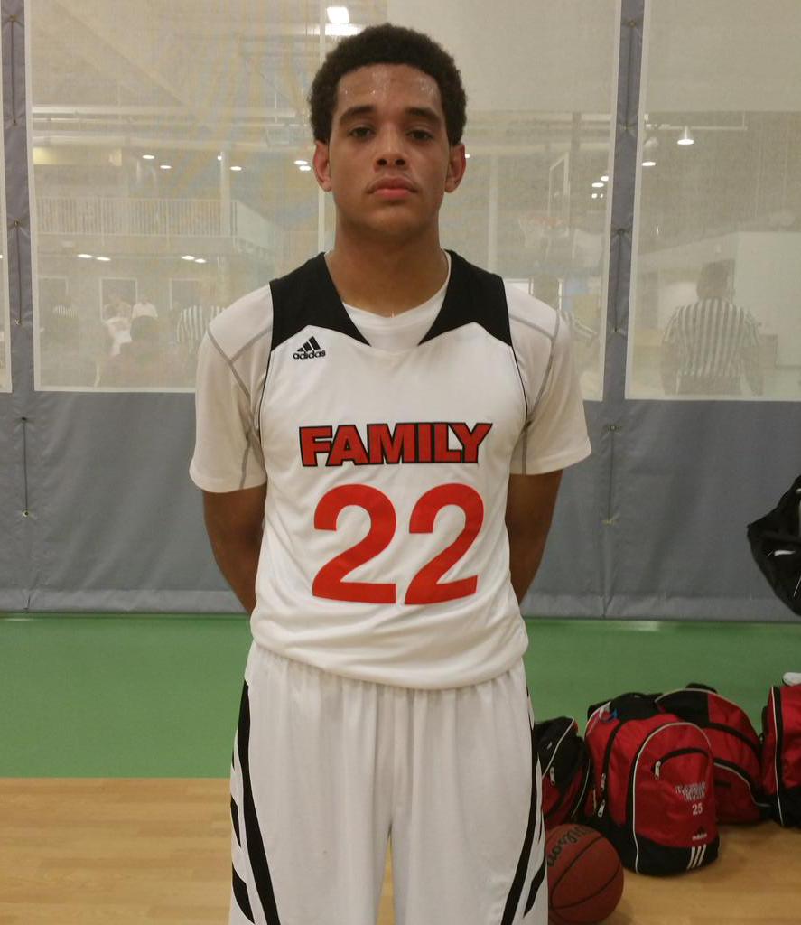 MWPElite's tweet photo. YOBO 2016 G 6'0 PG Cameron Hunter 1 of the most athletic guards in the Tournament great Quickness &amp; Bounce @KingCam22 http://t.co/wpWUzs9oso