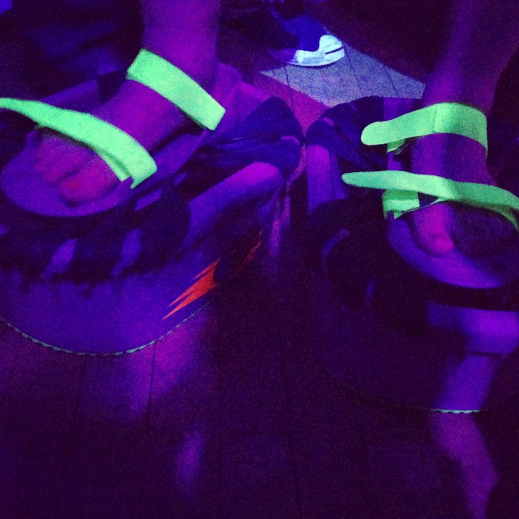 BSchoolLife's tweet photo. 90s party best dressed goes to: Moon Shoes. #MBA #bschoolLIFE http://t.co/bckqSRIAPR