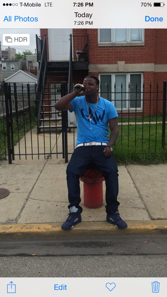 ishmoecity's tweet photo. Block life 💰💰🔝 http://t.co/ohWV7XO1fR