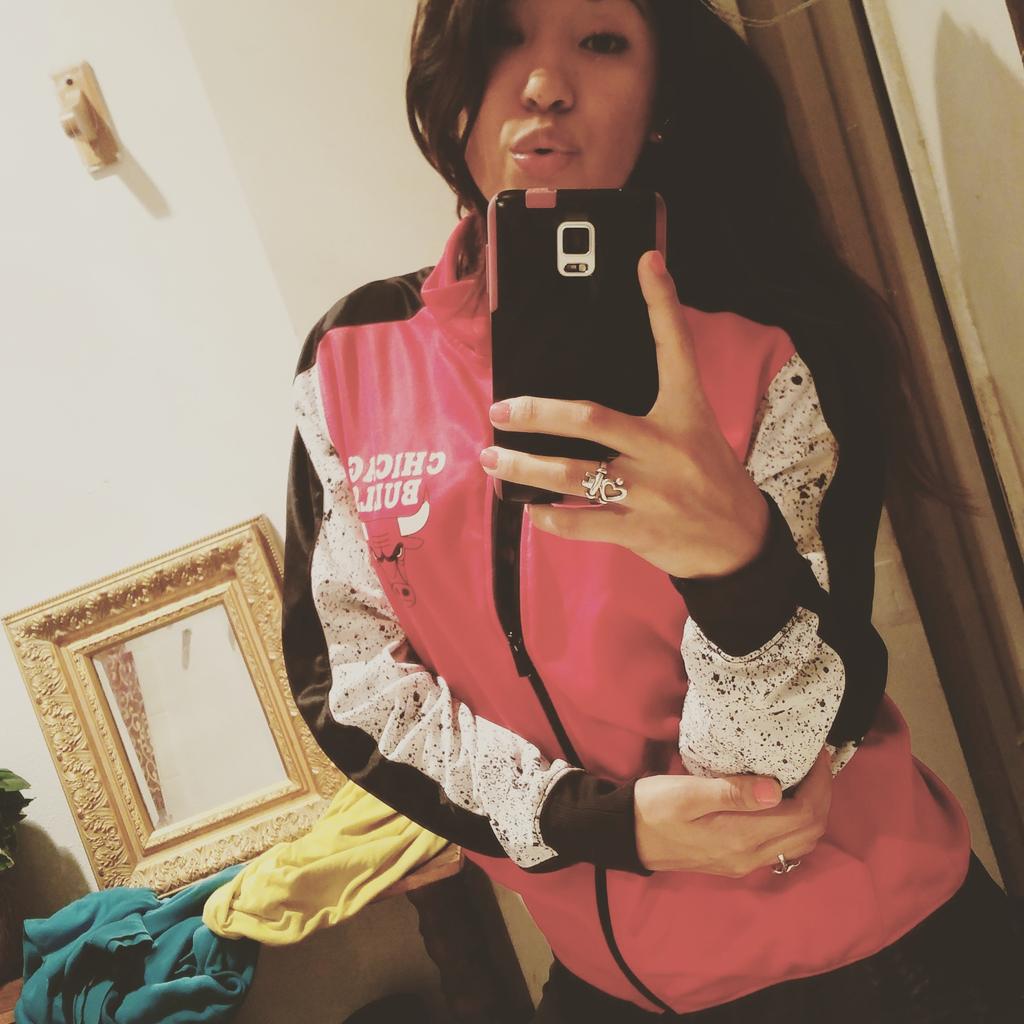 MelisssaBae's tweet photo. Stole babes jacket for work 😊 http://t.co/MXwBpMs8zn
