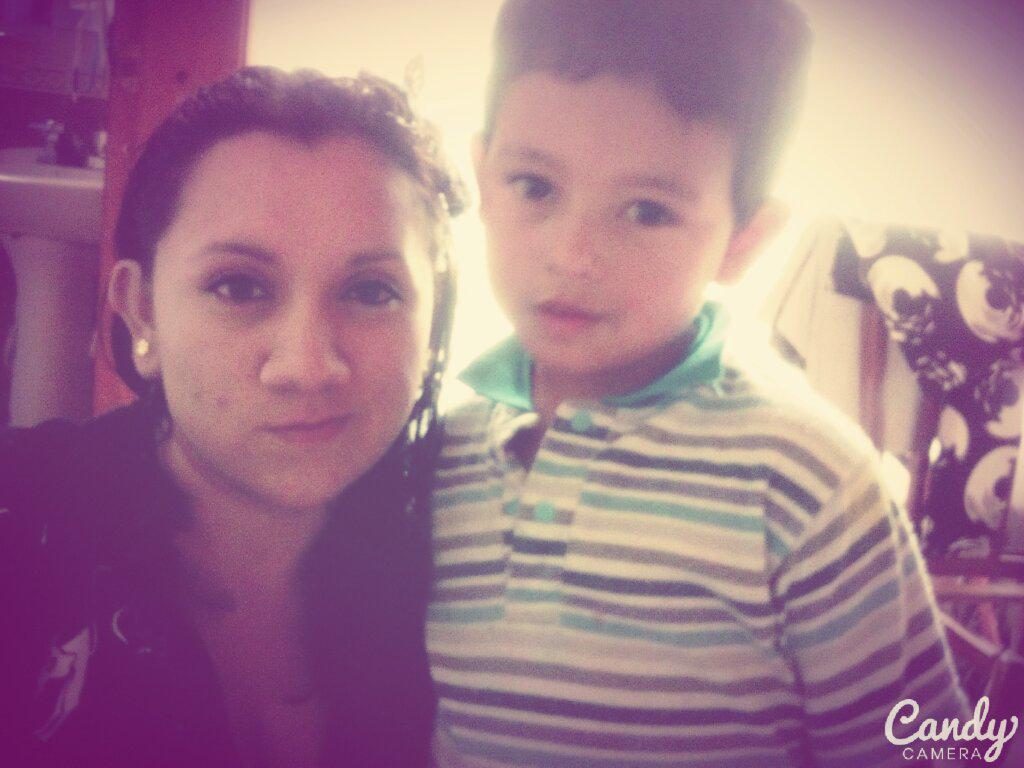 DiNeYyUr's tweet photo. Mi josh...te amo sobrino http://t.co/wQdZQaILCB