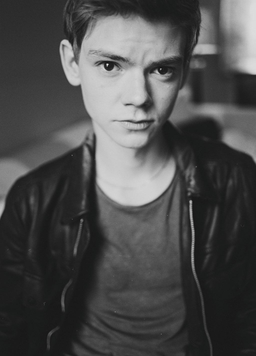 Happy birthday juga buat thomas brodie-sangster dan seluruh rpnyaa  