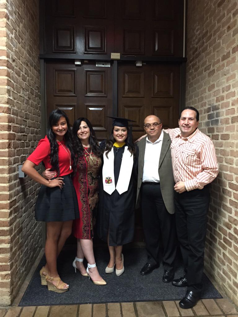 dimaaboshady's tweet photo. Congrats to my big sis for graduating from Rice U!! #GoOwls #OwlGrad15 @YaraAboshady http://t.co/mESaMjfshC