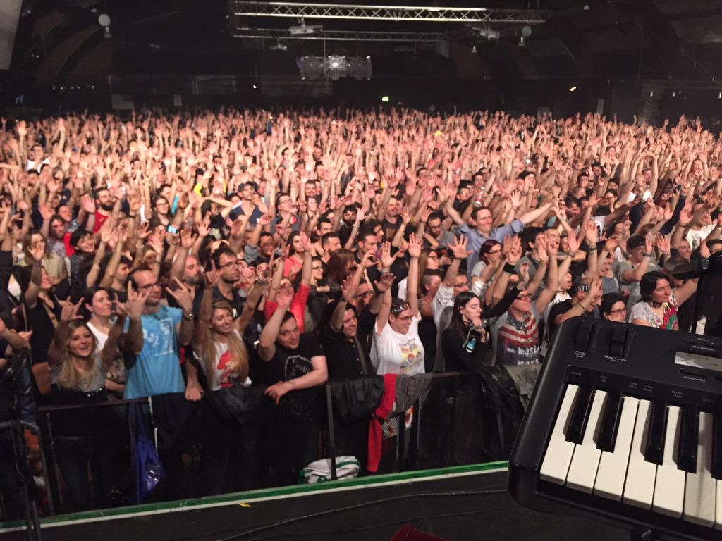 GemBoy_Official's tweet photo. Ti aspettiamo ai nostri concerti! http://t.co/aUmIBu0Il6