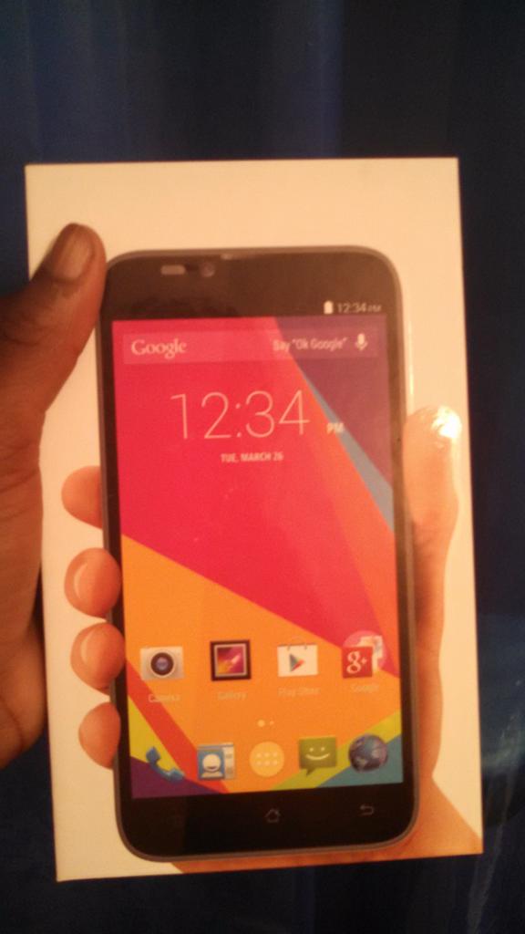 RunJaay's tweet image. New phone