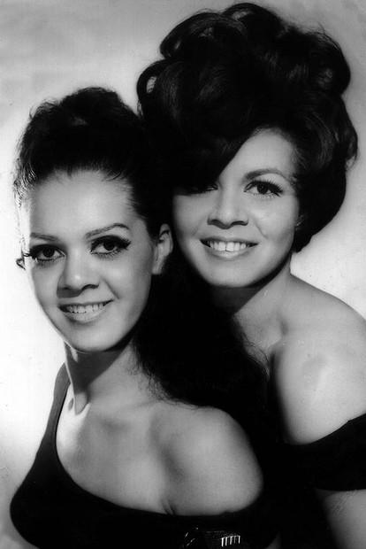 SapphiresFilm's tweet photo. They're stunning! “@annpulbrook: The beautiful, real Australian 60's soul group who toured Vietnam, 'The Sapphires' http://t.co/8a8nlu7HBh”