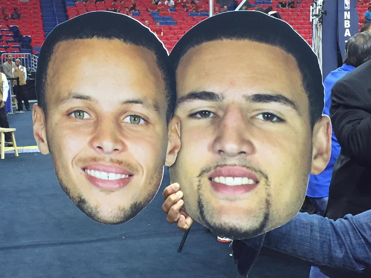 MikeShumann's tweet photo. #SplashBrothers unreal! #bestinbusiness #cannotdefend #whitehaireddude #dubson7 @abc7newsBayArea http://t.co/NtPe8DxqNV