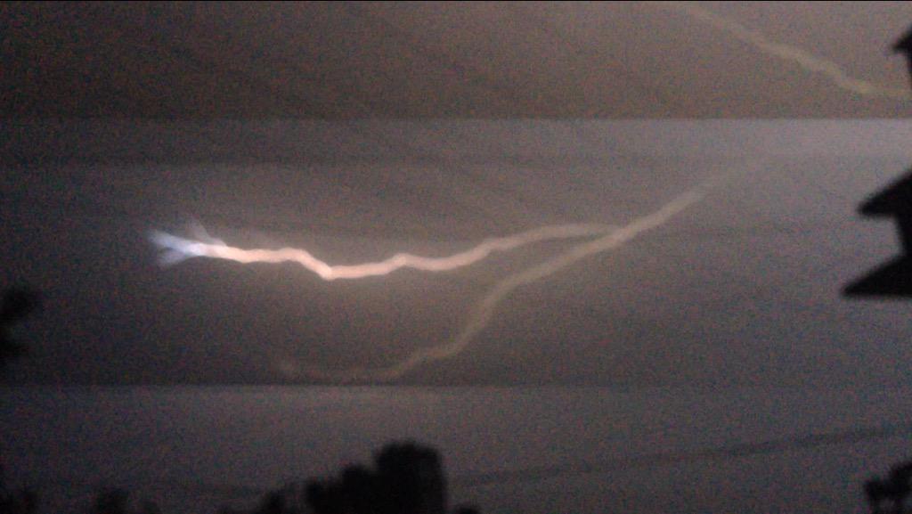 Hardikpoudel's tweet photo. Devil's night #lightning #nature #sky http://t.co/3mbMSQlOJK